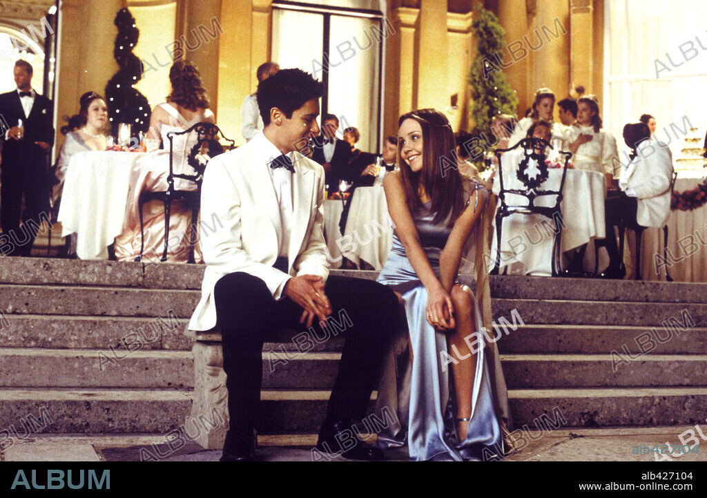 AMANDA BYNES y OLIVER JAMES en UN SUEÑO PARA ELLA, 2003 (WHAT A GIRL WANTS), dirigida por DENNIE GORDON. Copyright WARNER BROS. PICTURES.
