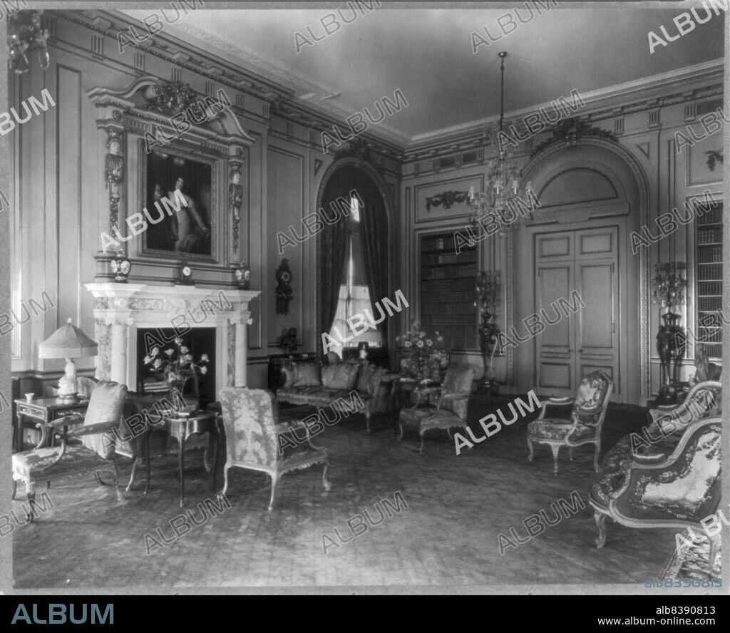 FRANCES BENJAMIN JOHNSTON. Whitemarsh Hall, Edward Townsend Stotesbury house, Wyndmoor, Pennsylvania, 1922 or 1923. House architecture: Horace Trumbauer, completed 1922. Terrace Landscape: Jacques-Auguste-Henri Gre´ber.