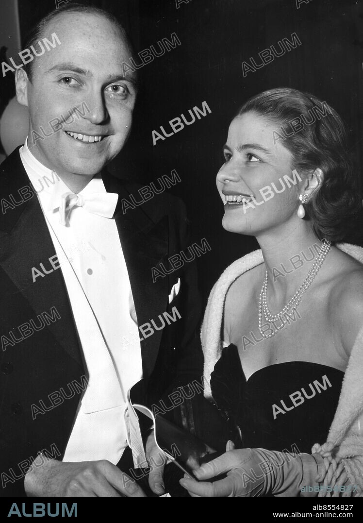 ARKIV -1955 . Per Gerhard och Maj-Britt Nilsson . Foto: Folke Hellberg Kod: 23 . COPYRIGHT SCANPIX SWEDEN.