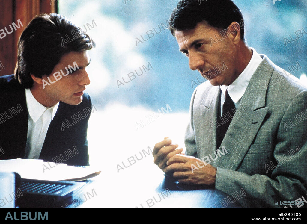DUSTIN HOFFMAN y TOM CRUISE en RAIN MAN, 1988, dirigida por BARRY LEVINSON. Copyright UNITED ARTISTS.