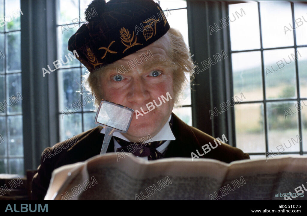 KENNETH BRANAGH in FIVE CHILDREN AND IT, 2004, directed by JOHN STEPHENSON. Copyright CAPITOL FILMS.