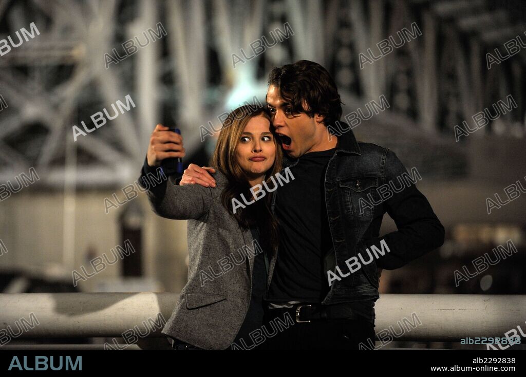 CHLOE GRACE MORETZ and JAMIE BLACKLEY in IF I STAY, 2014, directed by R. J. CUTLER. Copyright NEW LINE CINEMA.