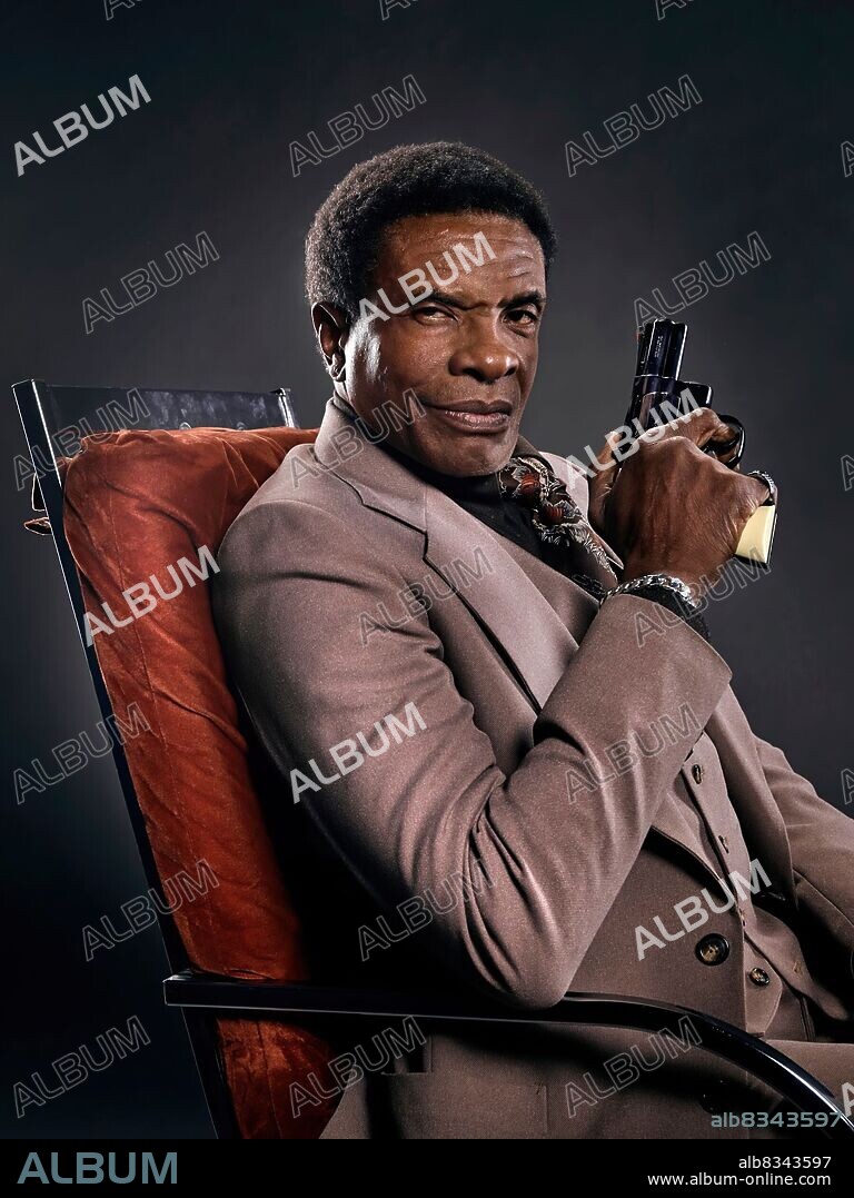 KEITH DAVID in THE NICE GUYS, 2016, directed by SHANE BLACK. Copyright MISTY MOUNTAINS/SILVER PICTURES/WAYPOINT ENTERTAINMENT.