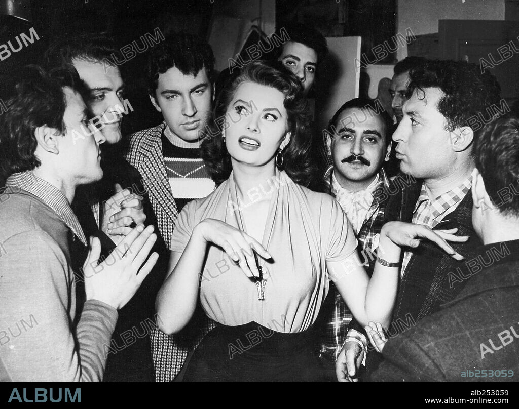 SOPHIA LOREN in IL SEGNO DI VENERE, 1955, unter der Regie von DINO RISI. Copyright TITANUS.