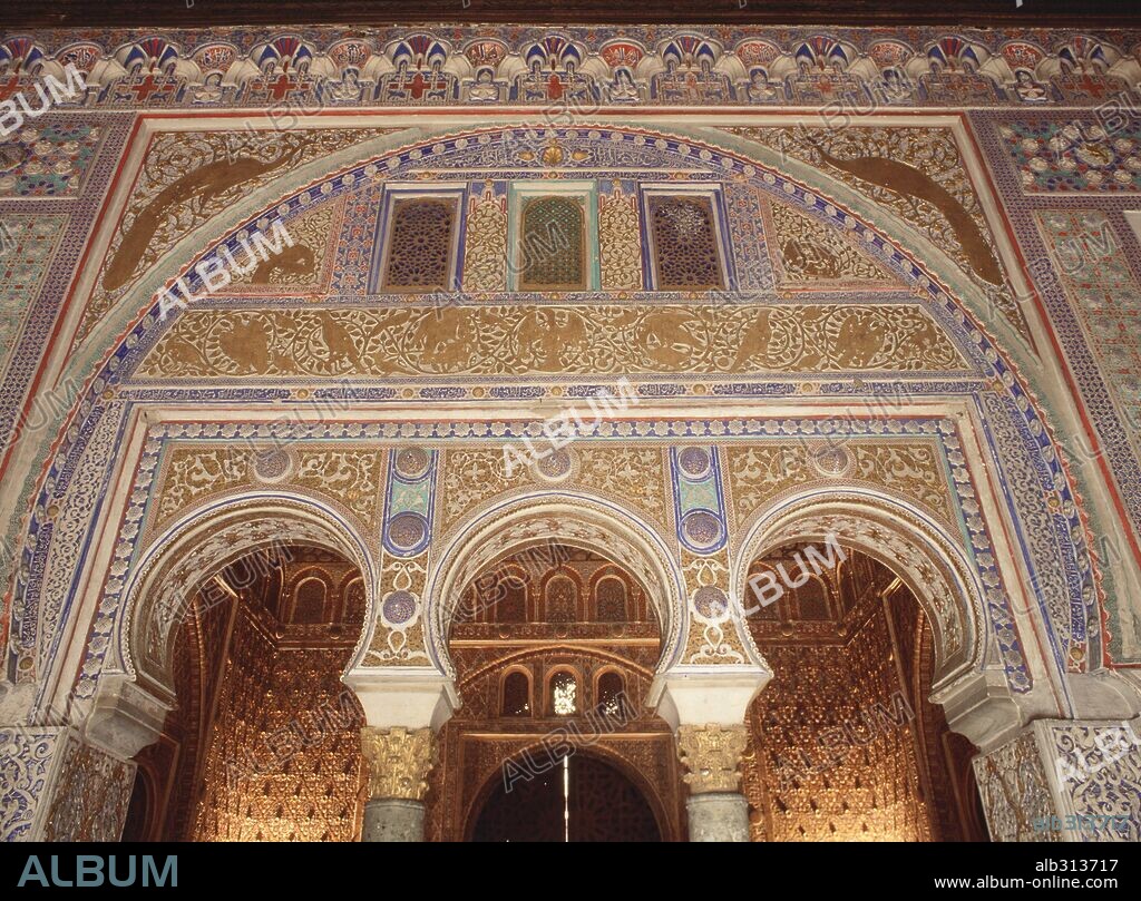 Arcos del Salón Carlos V, Alcázar, Sevilla.