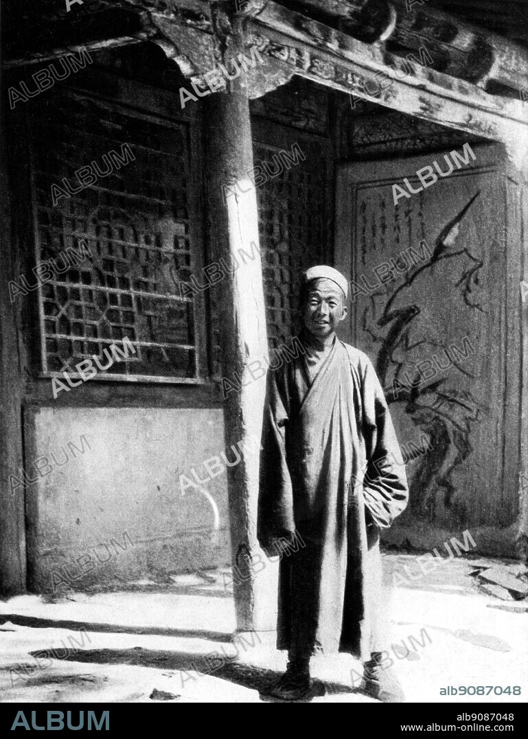 Taoist priest Wang Tao-shih (photographs by Stein).