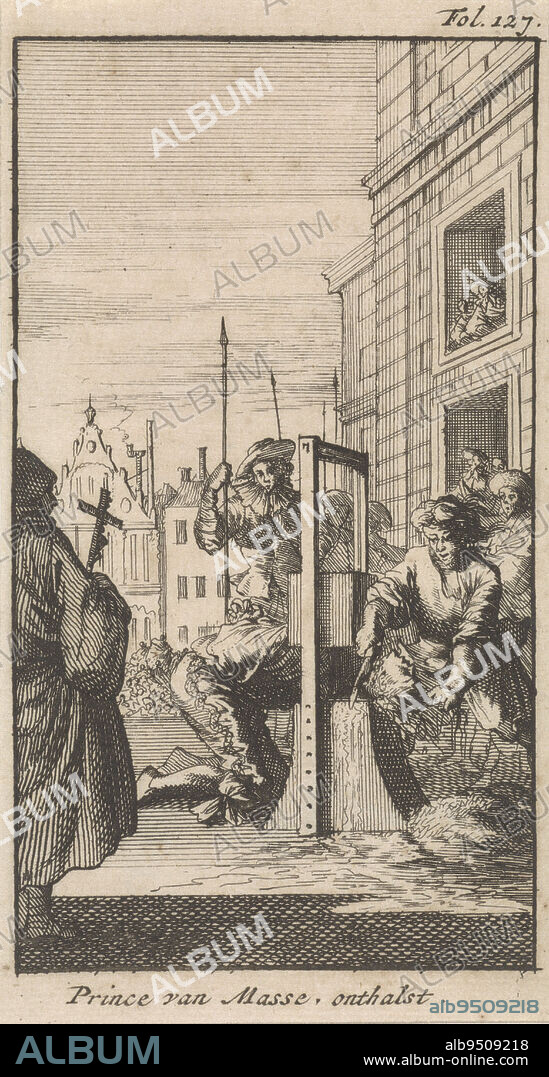 Masaniello, a fisherman who was the leader of the Neapolitan revolt against the Spanish Habsburgs, is beheaded by the citizens of Naples., Beheading of Masaniello, 1647 Prince of Masse, beheaded , print maker: Caspar Luyken, bookseller: Boudewijn van der Aa, Leiden, 1699, paper, etching, h 141 mm × w 82 mm.
