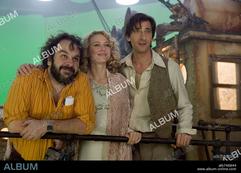ADRIEN BRODY, NAOMI WATTS and PETER JACKSON in KING KONG, 2005, directed by PETER JACKSON. Copyright UNIVERSAL PICTURES.