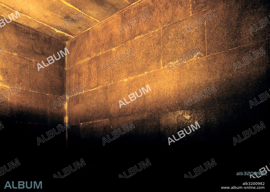 La Pirámide de Keops sirvió como tumba para el faraón Jufu, conocido también por su nombre en