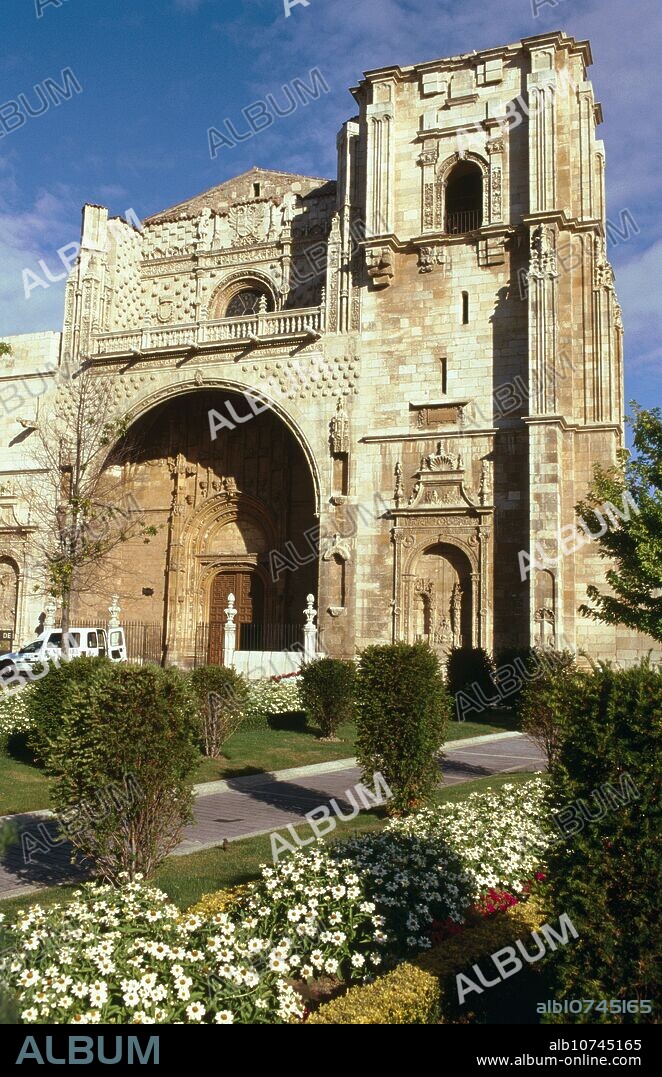 Plaza & Parador San Marcos. León. Castilla y León. Spain.