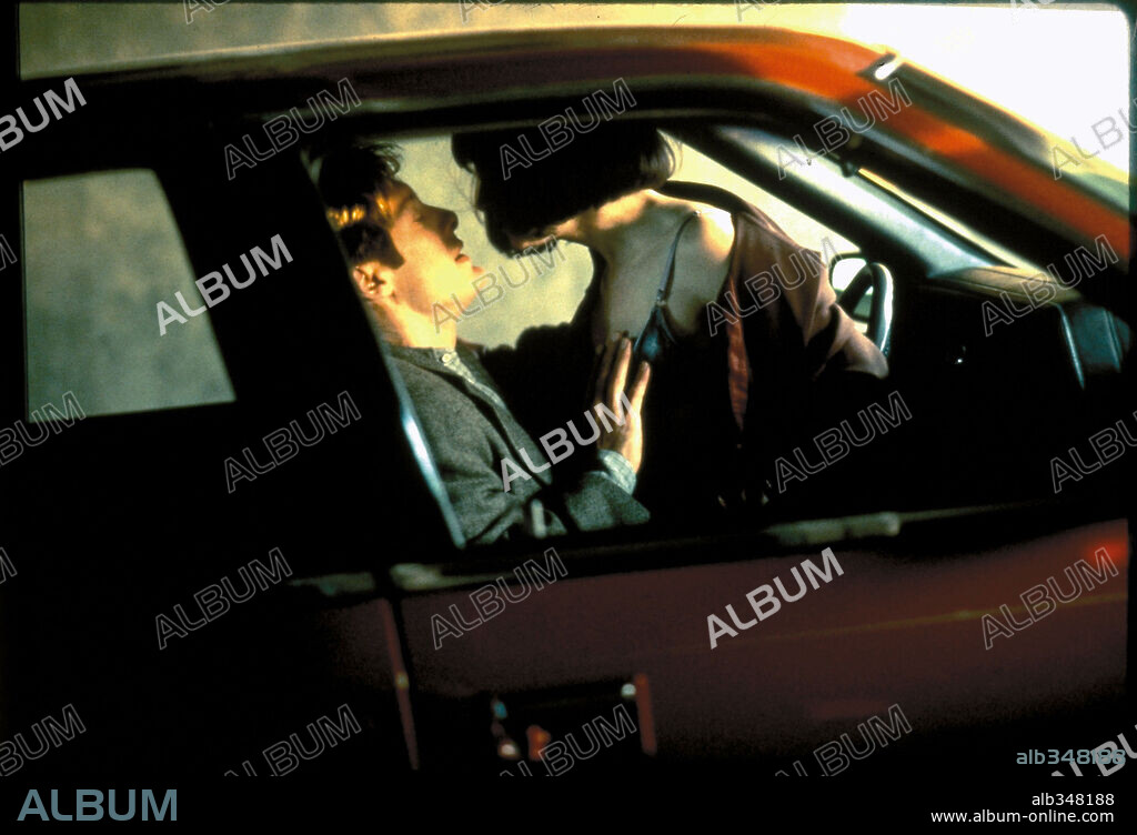 HOLLY HUNTER and JAMES SPADER in CRASH, 1996, directed by DAVID CRONENBERG. Copyright ALLIANCE COMMUNICATIONS.