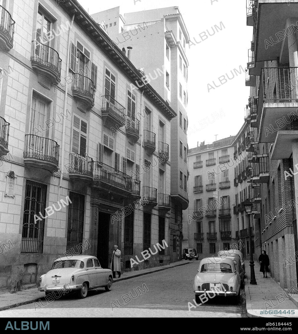 CALLE DE MADRID EN DONDE VIVIO EL POETA GASPAR NUÑEZ DE ARCE - FOTOGRAFIA EN BLANCO Y NEGRO - AÑOS 60.