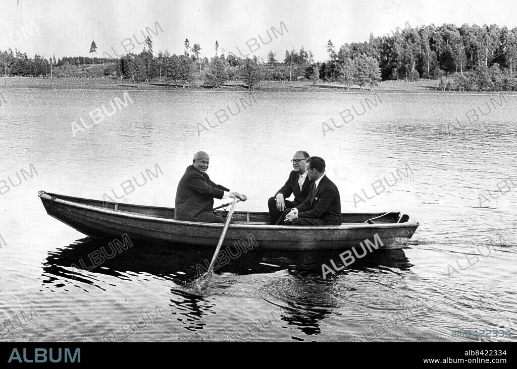 HARPSUND 19640625 - Nikita Chrusjtjov i Harpsundsekan med Tage Erlander vid besöket 1964.. Foto: Arne Schweitz Kod: 1049. COPYRIGHT SCANPIX SWEDEN.