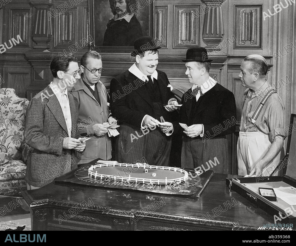 OLIVER HARDY and STAN LAUREL in A CHUMP AT OXFORD, 1940, directed by ALF GOULDING. Copyright HAL ROACH/UNITED ARTISTS.