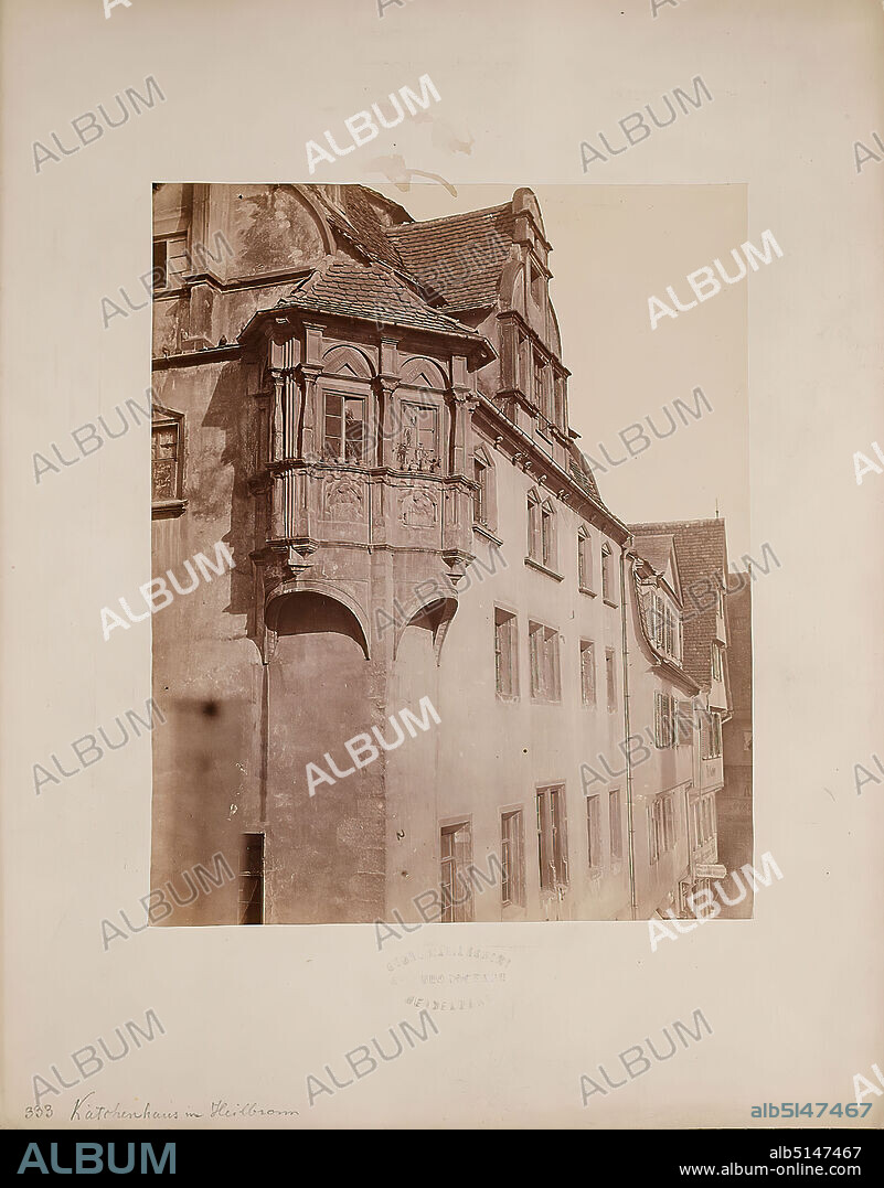Georg Maria Eckert, Käthchenhaus in Heilbronn, albumin paper, black and white positive process, image size: height: 26.10 cm; width: 21.10 cm, inscribed: Karton recto u. li. : handwritten in lead: 333 Kätchenhaus in Heilbronn, dry stamp: cardboard recto and center: GEORG MARIA ECKERT HOF PHOTOGRAPH HEIDELBERG, architectural photography, architecture, bay window, hist. building, locality, street, Heilbronn.
