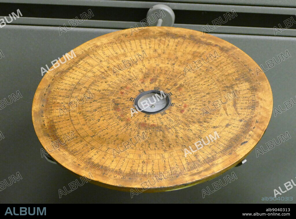 19th century Chinese compass. The compass was invented in China during the Han Dynasty between the 2nd century BC and 1st century AD. The magnetic compass was not, at first, used for navigation, but for geomancy and fortune-telling by the Chinese. The earliest Chinese magnetic compasses were possibly used to order and harmonize buildings in accordance with the geomantic principles of feng shui. These early compasses were made with lodestone, a form of the mineral magnetite that is a naturally occurring magnet and aligns itself with the Earth's magnetic field.