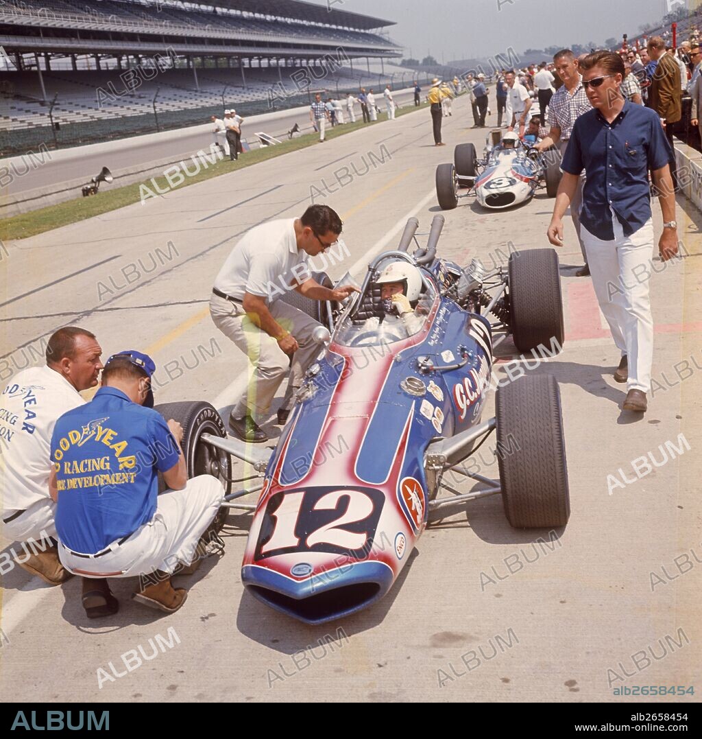 Indianapolis 500, May 1967. Car no 12, Roger McCluskey, G C Murphy, retired.
