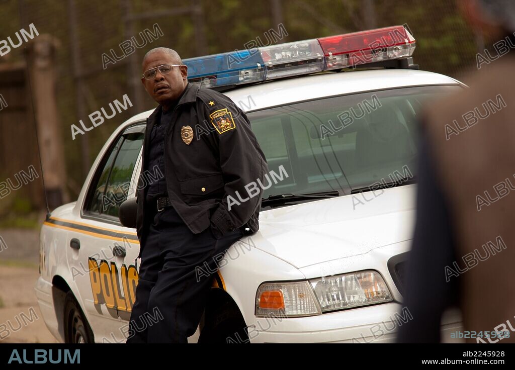 FOREST WHITAKER en OUT OF THE FURNACE, 2013, dirigida por SCOTT COOPER. Copyright RELATIVITY MEDIA.