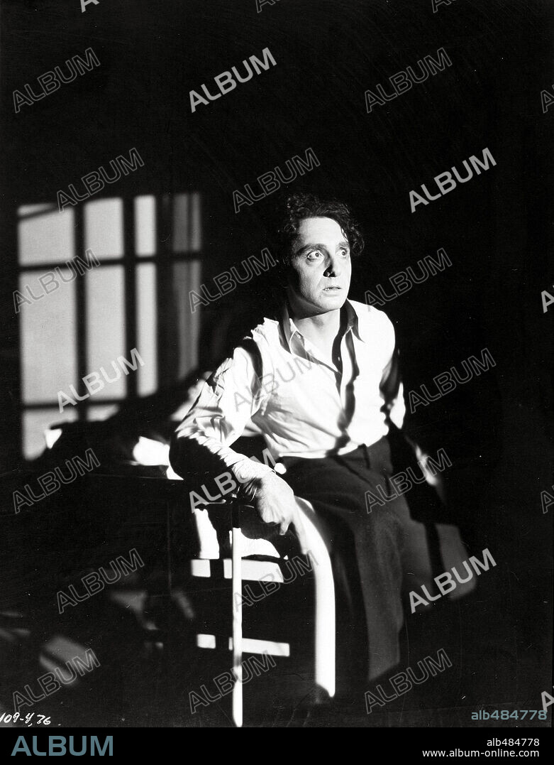 PABLO ALVAREZ RUBIO en DRACULA, 1931, dirigida por GEORGE MELFORD. Copyright UNIVERSAL PICTURES.