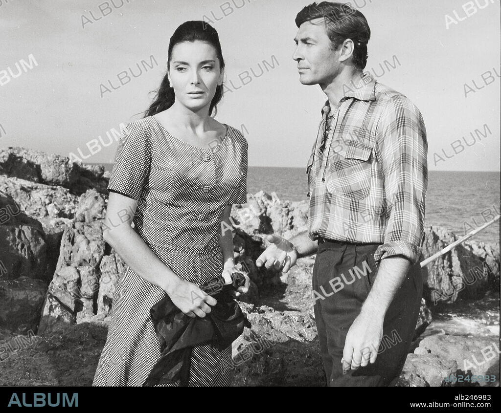 NURIA ESPERT en MARIA ROSA, 1965, dirigida por ARMANDO MORENO. Copyright P.C. MEMSA.