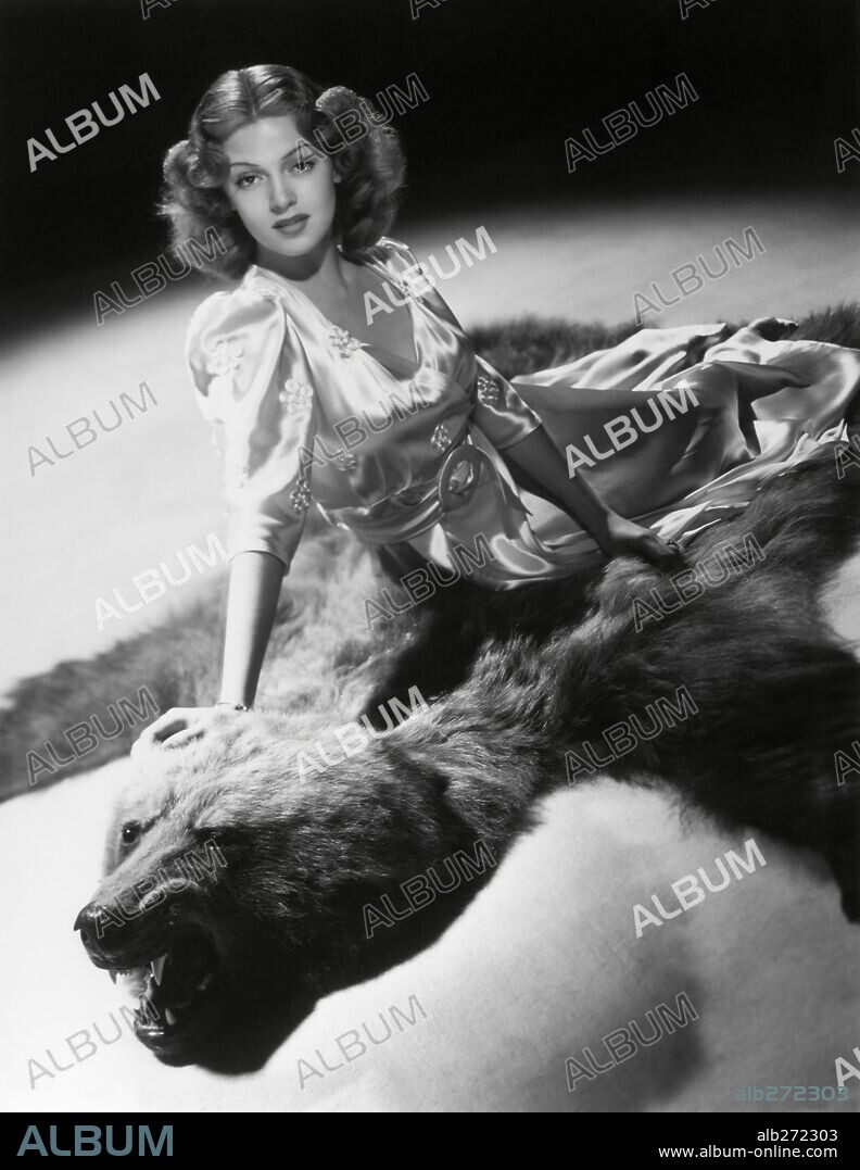 LANA TURNER in TWO GIRLS ON BROADWAY, 1940, directed by S. SYLAN SIMON. Copyright M.G.M / WILLINGER, LASZLO.