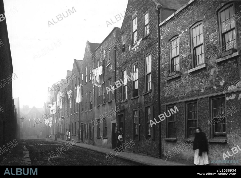 Poole Street Dublin 1900 showing typical poverty at the turn of the century.
