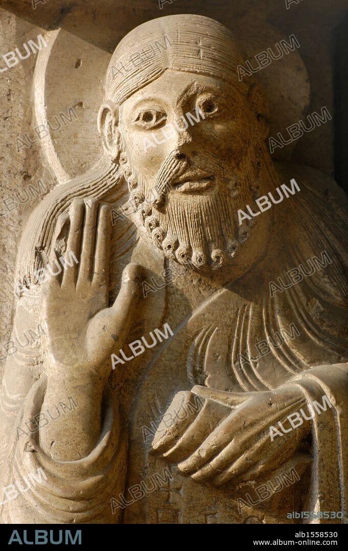 ARTE ROMANICO. ITALIA. PROFETA ISAIAS. Escultura románica de estilo lombardo que decora el pórtico principal del DUOMO DE CREMONA. (siglo XII). Región de la Lombardía.