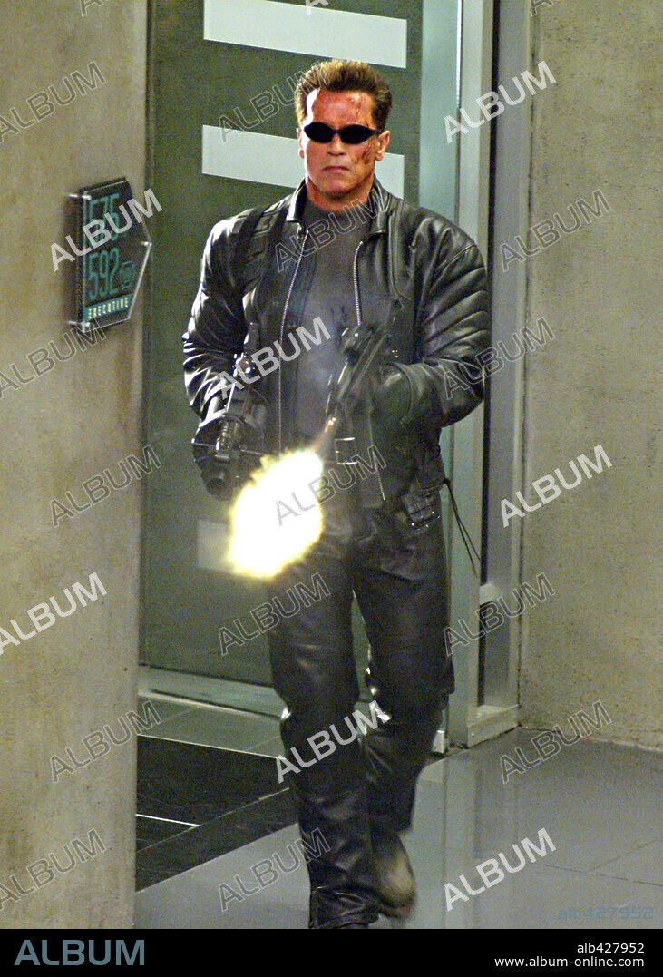 ARNOLD SCHWARZENEGGER en TERMINATOR 3: LA REBELIÓN DE LAS MÁQUINAS, 2003 (TERMINATOR 3: RISE OF THE MACHINES), dirigida por JONATHAN MOSTOW. Copyright IMF 3 / ZUCKERMAN, ROBERT.
