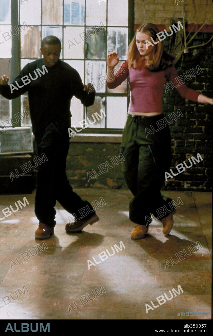 JULIA STILES und SEAN PATRICK THOMAS in SAVE THE LAST DANCE, 2001, unter der Regie von THOMAS CARTER. Copyright PARAMOUNT PICTURES / TACKETT, MICHAEL.