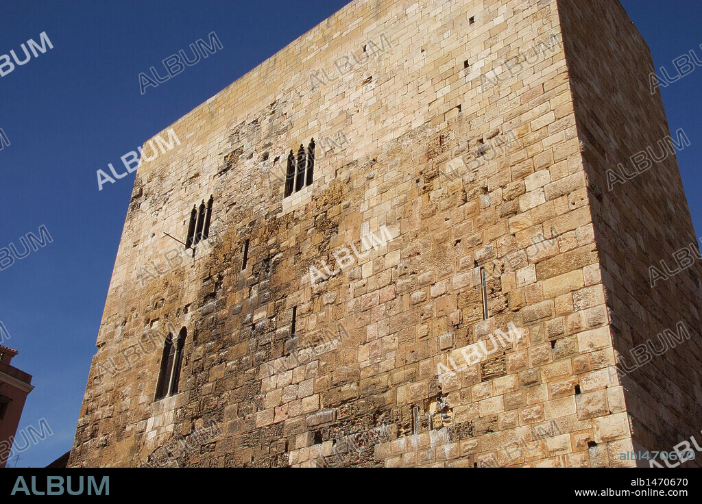 ARTE ROMANO. ESPAÑA. El PRETORIO o PALACIO DE AUGUSTO o CASTILLO DE PILATOS o DEL REY. Edificio que era en realidad una de las torres romanas que flanqueaban el recinto del foro provincial, del siglo I a. C. Habilitada en época medieval para albergar al reyes. TARRAGONA. Cataluña.