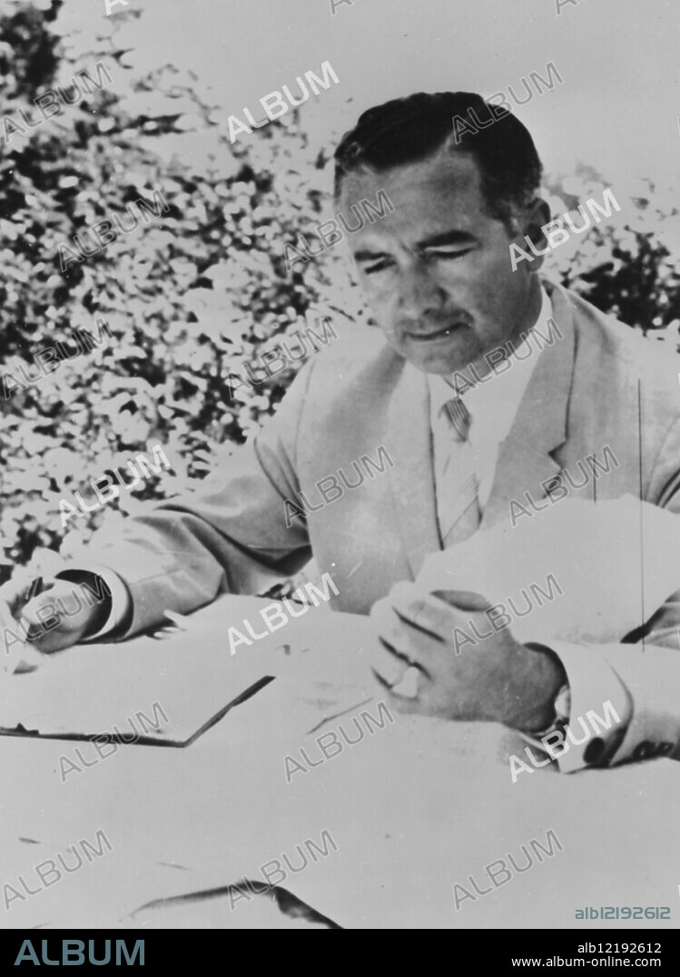ERICH MENDE WEST GERMAN ELECTIONS /. 18 SEPTEMBER 1961.