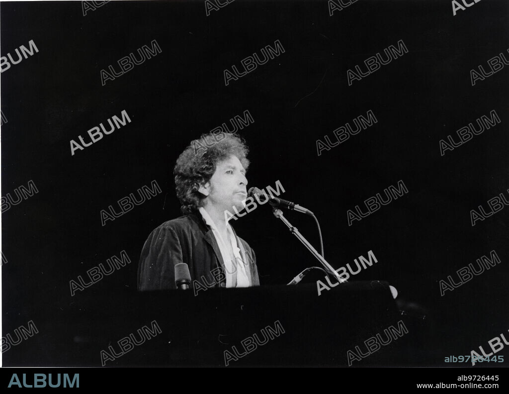 Madrid, 27/06/1984. En el estadio del Rayo Vallecano, primer concierto de Bob Dylan en España.