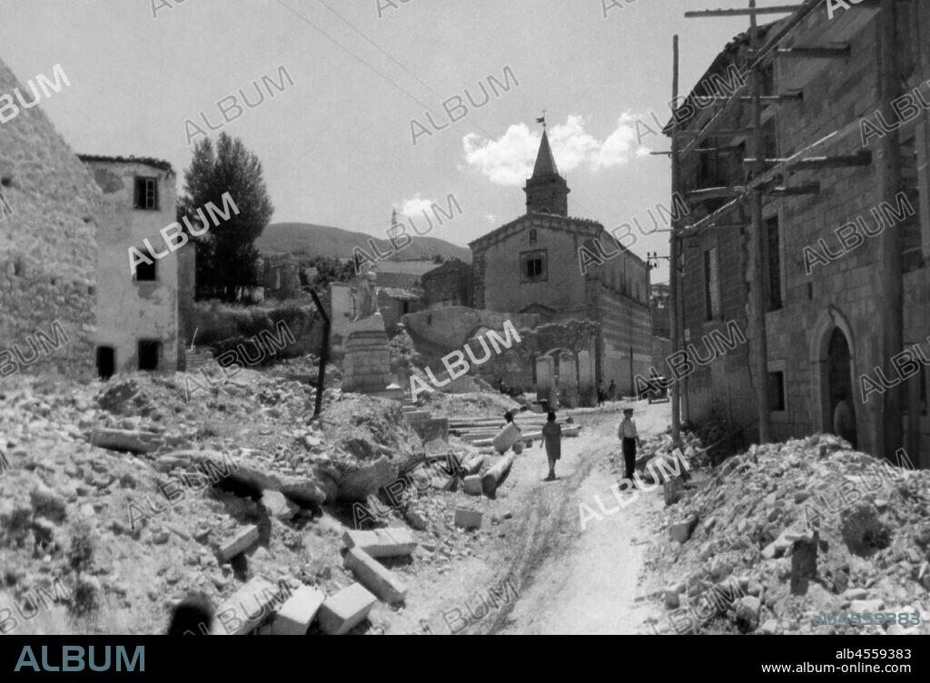 Ruins of sant'angelo del pesco, molise, italy 1930-40.