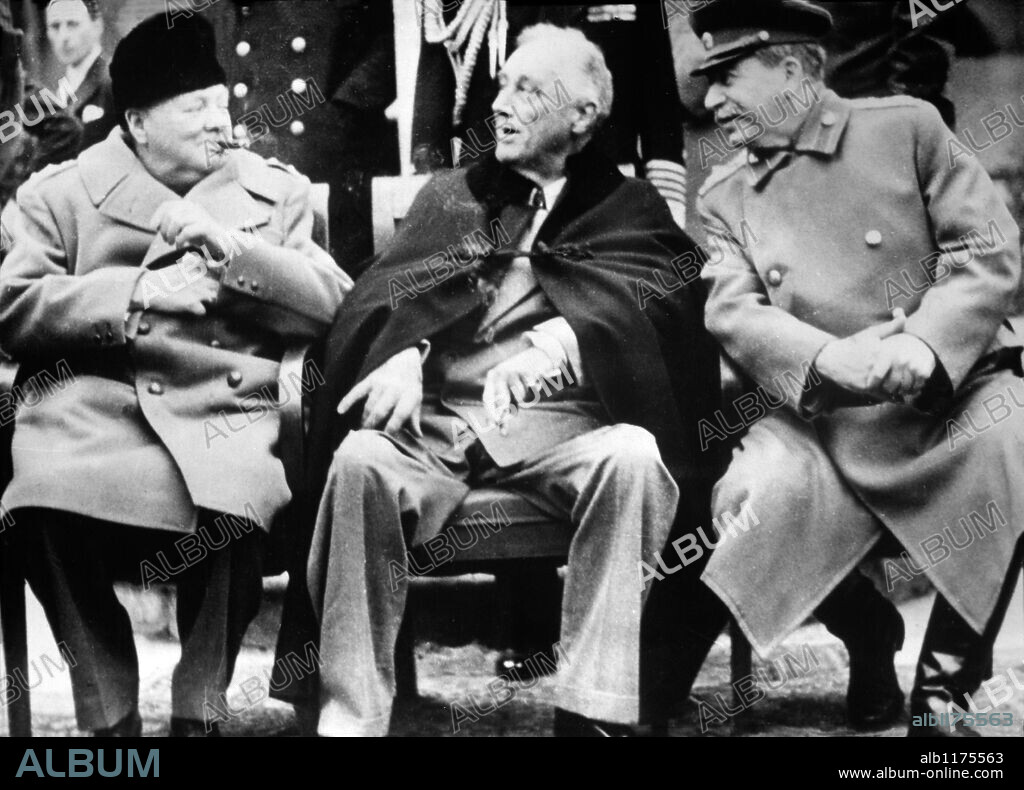 Conferencia de Yalta en Crimea (Ucrania), que reunió a Roosevelt, Churchill y Stalín con vistas a solucionar los probelmas creados después de vencer a Alemania. Febrero de 1945.