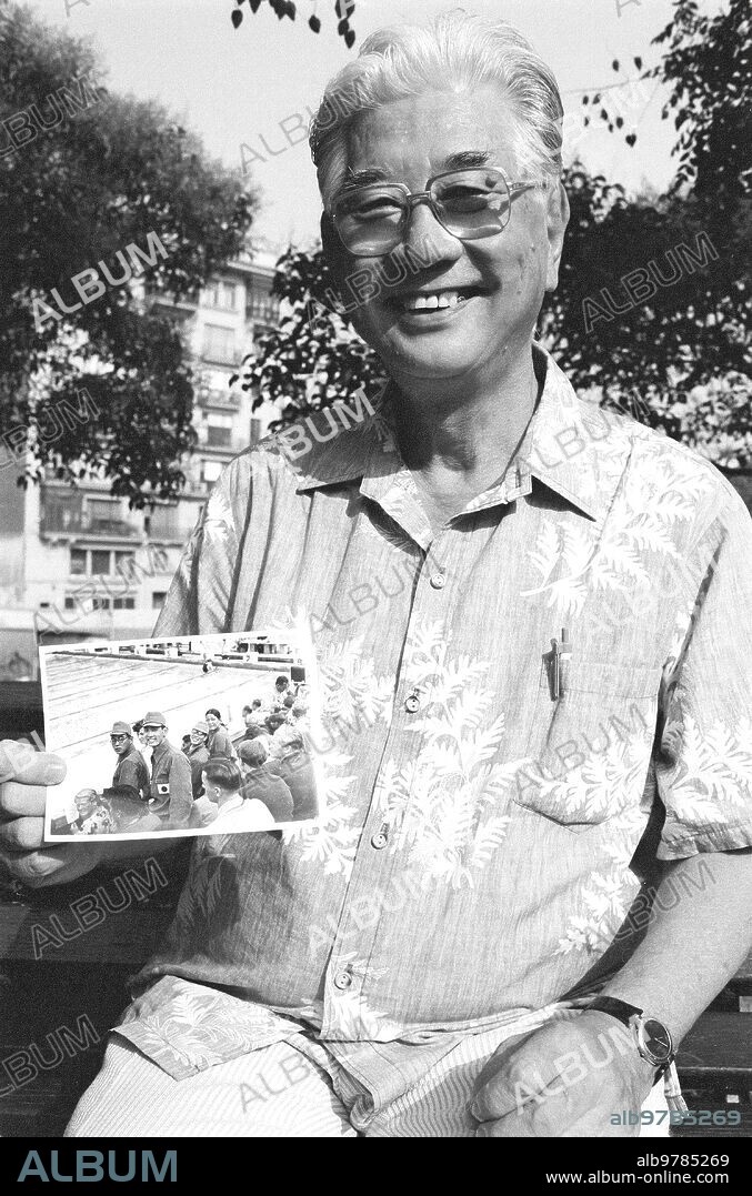 Reportaje de los Turistas de mochila Alojados en los Albergues Album