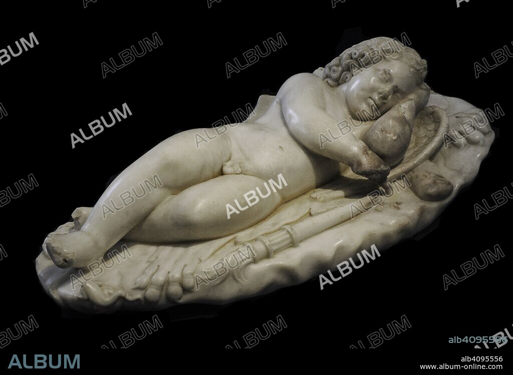 Estatua de Eros niños recostado y dormido sobre una superficie rocosa. Siglo II. Mármol. Procedente de Villa de Algorós (Elche, provincia de Alicante, Comunidad Valenciana). Museo Arqueológico Nacional. Madrid. España.