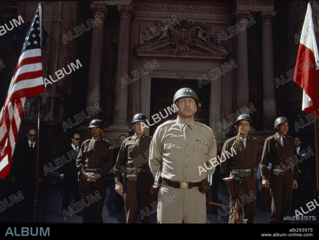 GEORGE C. SCOTT dans PATTON, 1970, réalisé par FRANKLIN J. SCHAFFNER. Copyright 20TH CENTURY FOX.