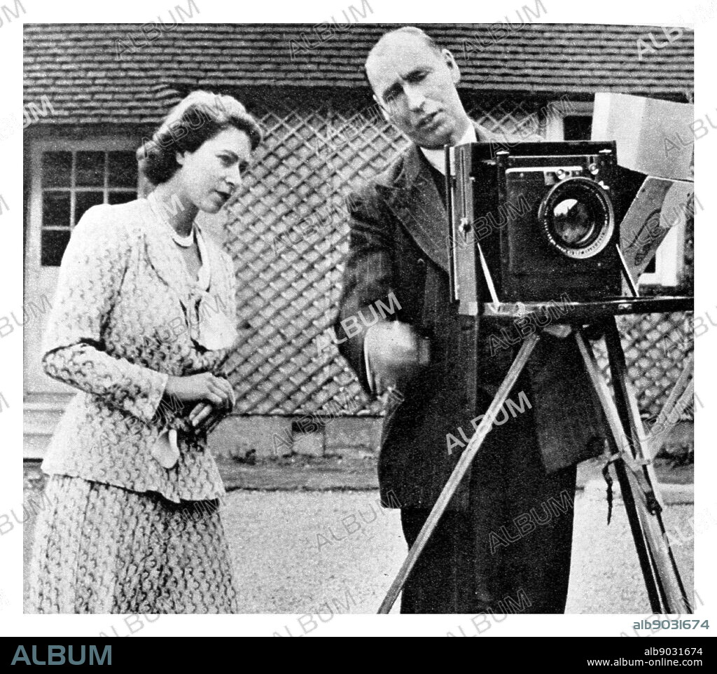 Princess Elizabeth inspecting a camera at the Windlesham Camera Club. Princess Elizabeth. Elizabeth II (Elizabeth Alexandra Mary; born 21 April 1926) is Queen of the United Kingdom and 15 other Commonwealth realms. She is the elder daughter of King George VI and Queen Elizabeth.
