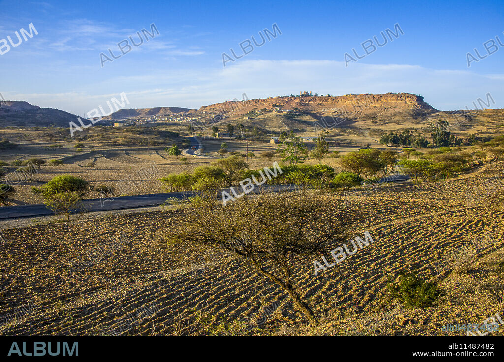 Mountain landscape along the road from Asmarra to Qohaito, Eritrea.