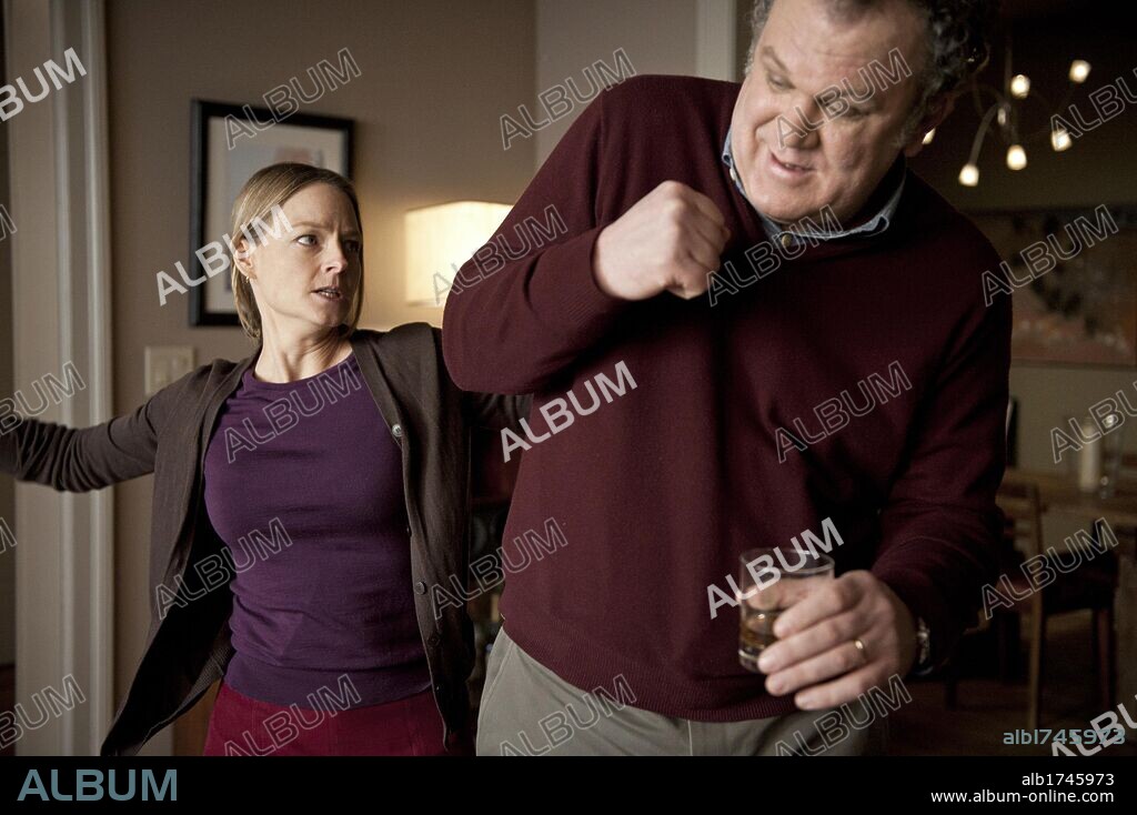 JODIE FOSTER y JOHN C. REILLY en UN DIOS SALVAJE, 2011 (CARNAGE), dirigida por ROMAN POLANSKI. Copyright SBS PRODUCTIONS.