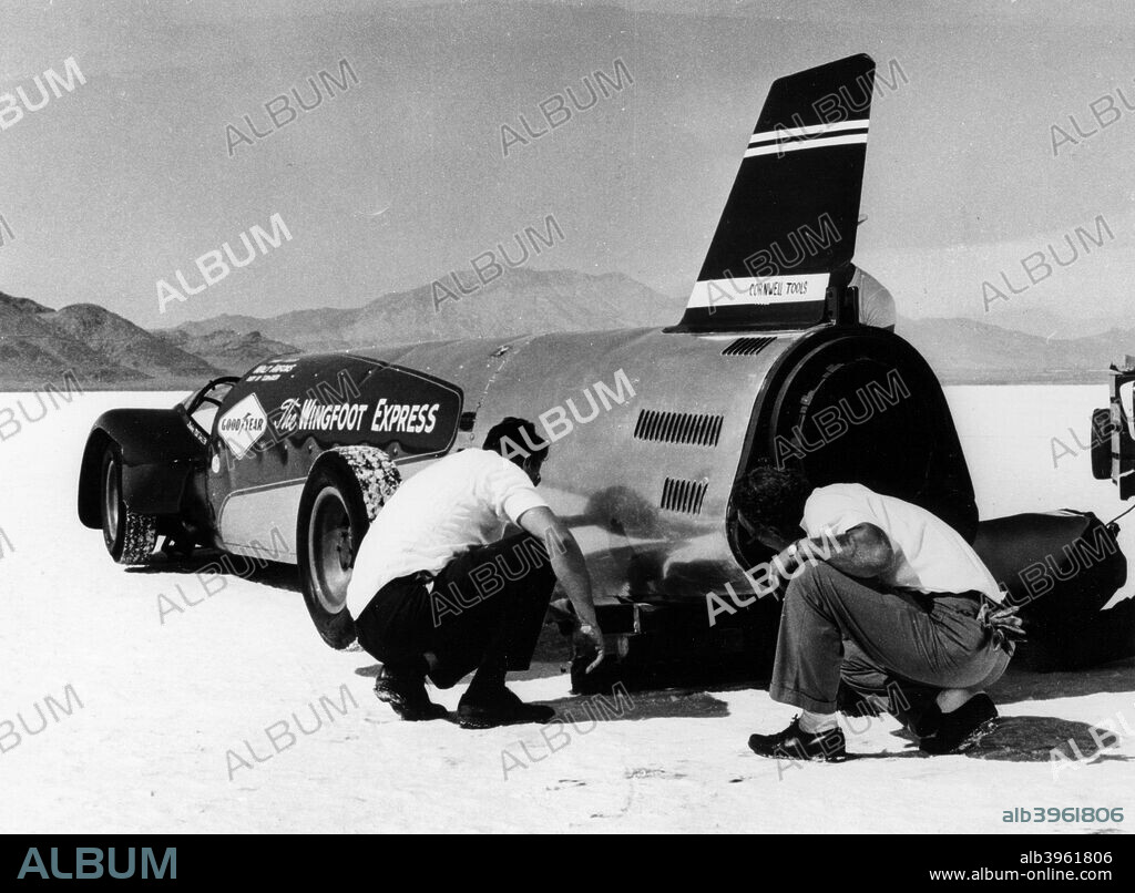 'Wingfoot Express' Land Speed Record car, Bonneville Salt Flats, Utah, USA, 1964. This car, designed by Walt Arfons, was driven at 413.199 mph by Tom Green at Bonneville on 5th October, 1964 to set a new Land Speed Record. Walt's brother Art later held the record on three occasions, each set in his 'Green Monster' car.