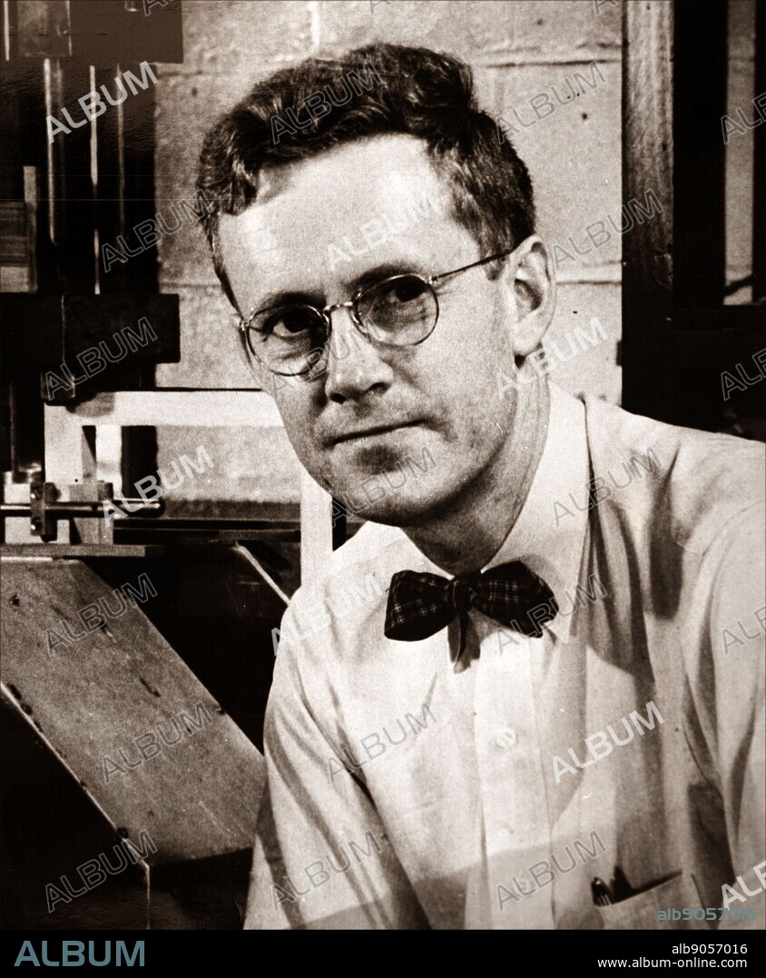 Photograph of Edward Mills Purcell (1912-1997) an American physicist who shared the 1952 Nobel Prize for Physics for his independent discovery of nuclear magnetic resonance in liquids and in solids. Dated 20th century.