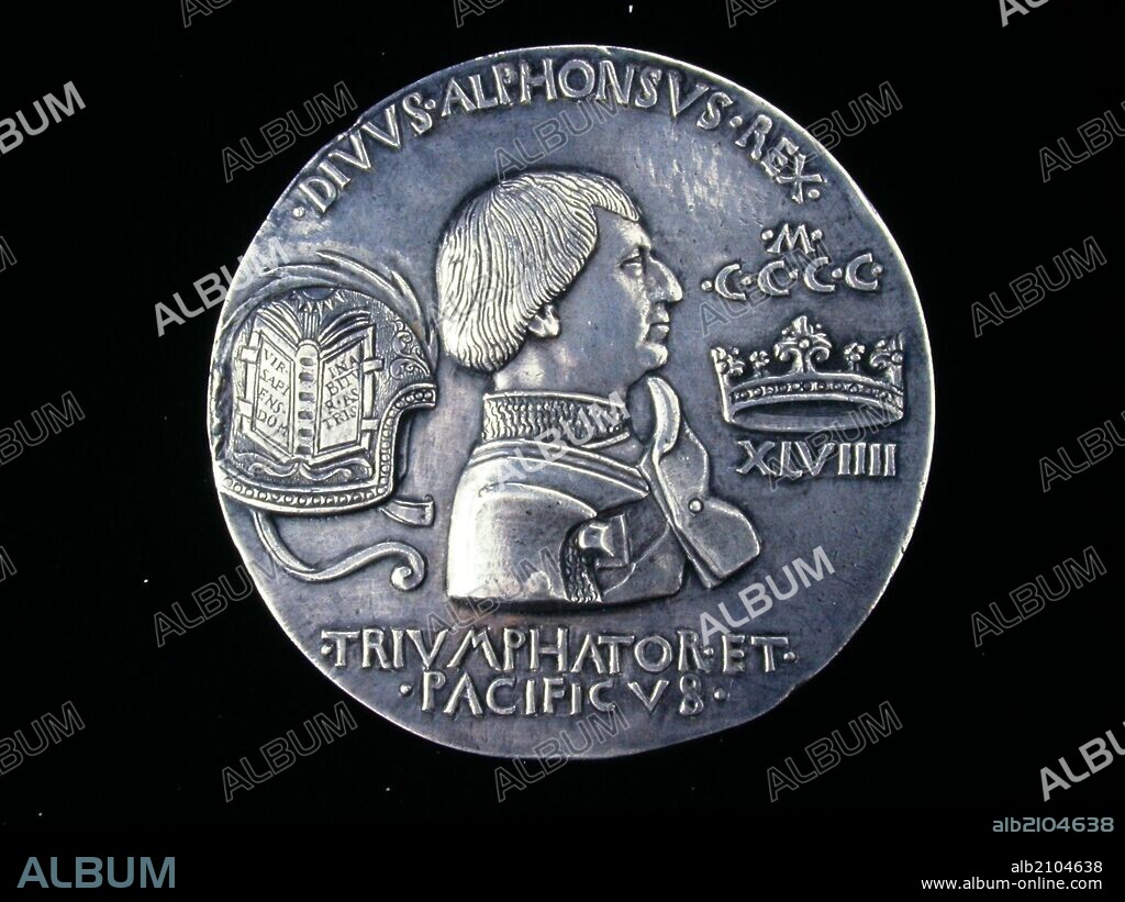 NUMISMATICA. MEDALLA MEDIEVAL CRISTIANA. DE ALFONSO V EL MAGNANIMO, POR PISANELLO. ANVERSO. RETRATO DEL REY A LA DERECHA. CABEZA DESCUBIERTA. CON COTA DE MALLA Y ARMADURA. (DEPOSITO: MUSEO ARQUEOLOGICO NACIONAL).