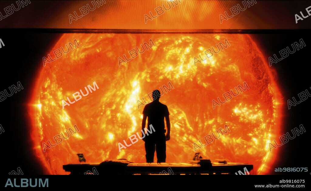 SUNSHINE, 2007, directed by DANNY BOYLE. Copyright DNA FILMS/INGENIOUS FILM PARTNERS/MOVING PICTURE COMPANY/UK.