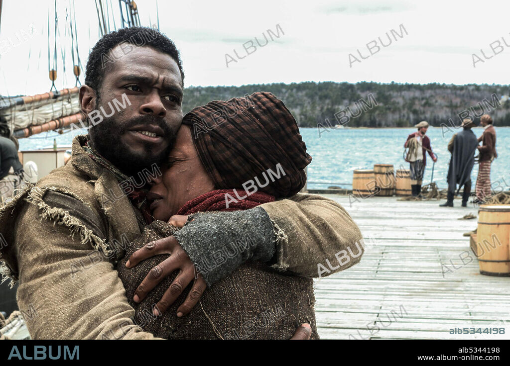 LYRIQ BENT en EL LIBRO DE LOS NEGROS, 2015 (THE BOOK OF NEGROES), dirigida por CLEMENT VIRGO. Copyright Out of Africa Entertainment.