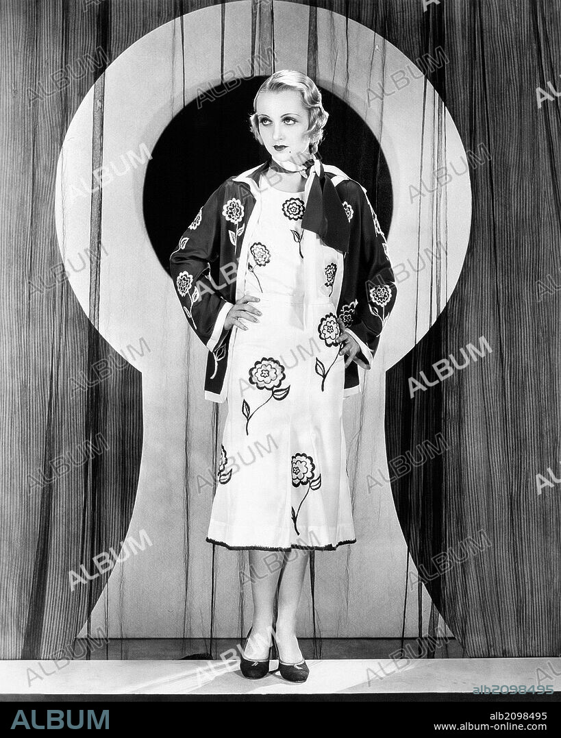 CAROLE LOMBARD en EL GIGOLO, 1931 (LADIES' MAN), dirigida por LOTHAR MENDES. Copyright PARAMOUNT PICTURES.