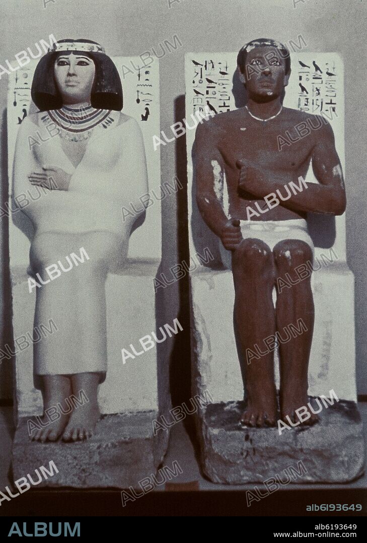 DOBLE ESTATUA DEL PPE RAHOTED O REHOTPE Y DE SU ESPOSA NOFRET.
