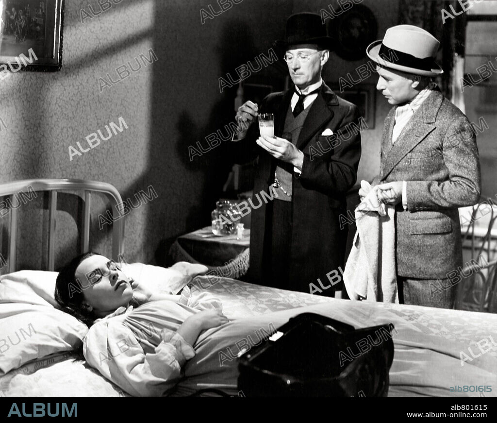 CHARLIE CHAPLIN y CLAIRE BLOOM en CANDILEJAS, 1952 (LIMELIGHT), dirigida por CHARLES CHAPLIN. Copyright UNITED ARTISTS.