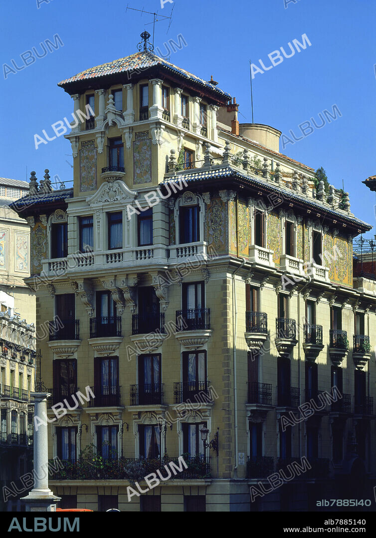 CAYO REDON Y TAPIZ (?-1923). CASA PALACIO DE RICARDO ANGUSTIAS EN LA PLAZA DE RAMALES 1- 1920/22.