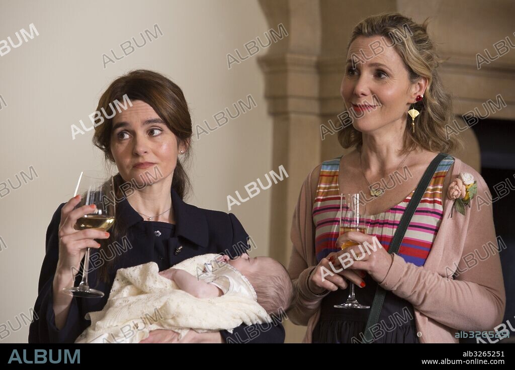 SALLY PHILLIPS und SHIRLEY HENDERSON in BRIDGET JONES'S BABY, 2016, unter der Regie von SHARON MAGUIRE. Copyright MIRAMAX/STUDIOCANAL/UNIVERSAL PICTURES/WORKING TITLE FILMS.